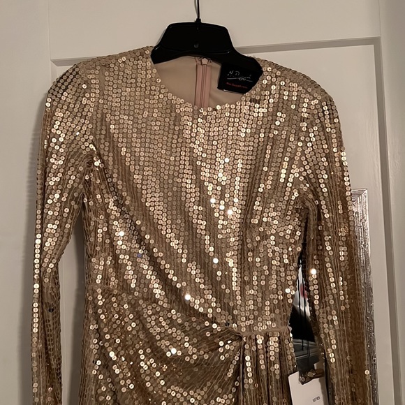 Mac Duggal Sequin Draped Wrap Minidress size 0 - Picture 5 of 8